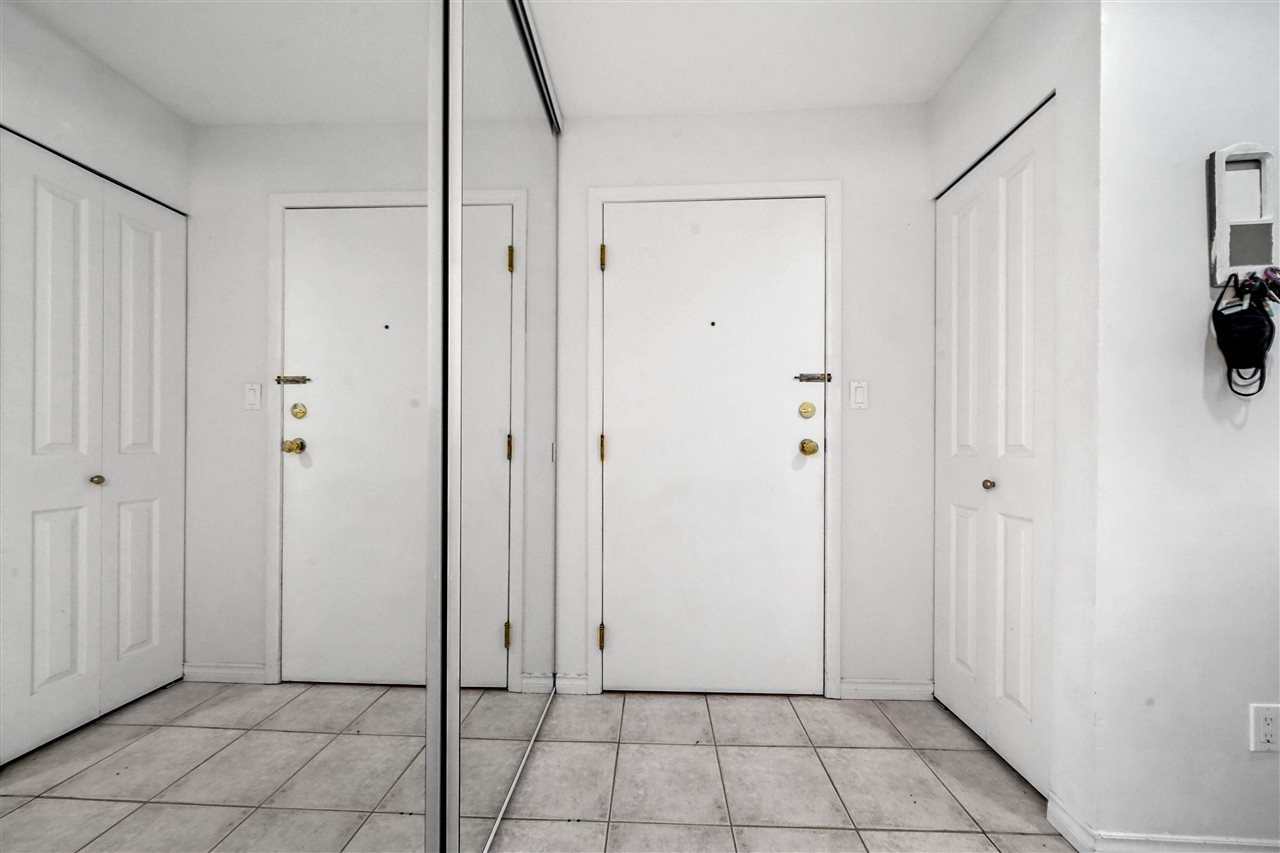 PH1 3770 Thurston Street, Burnaby South 9