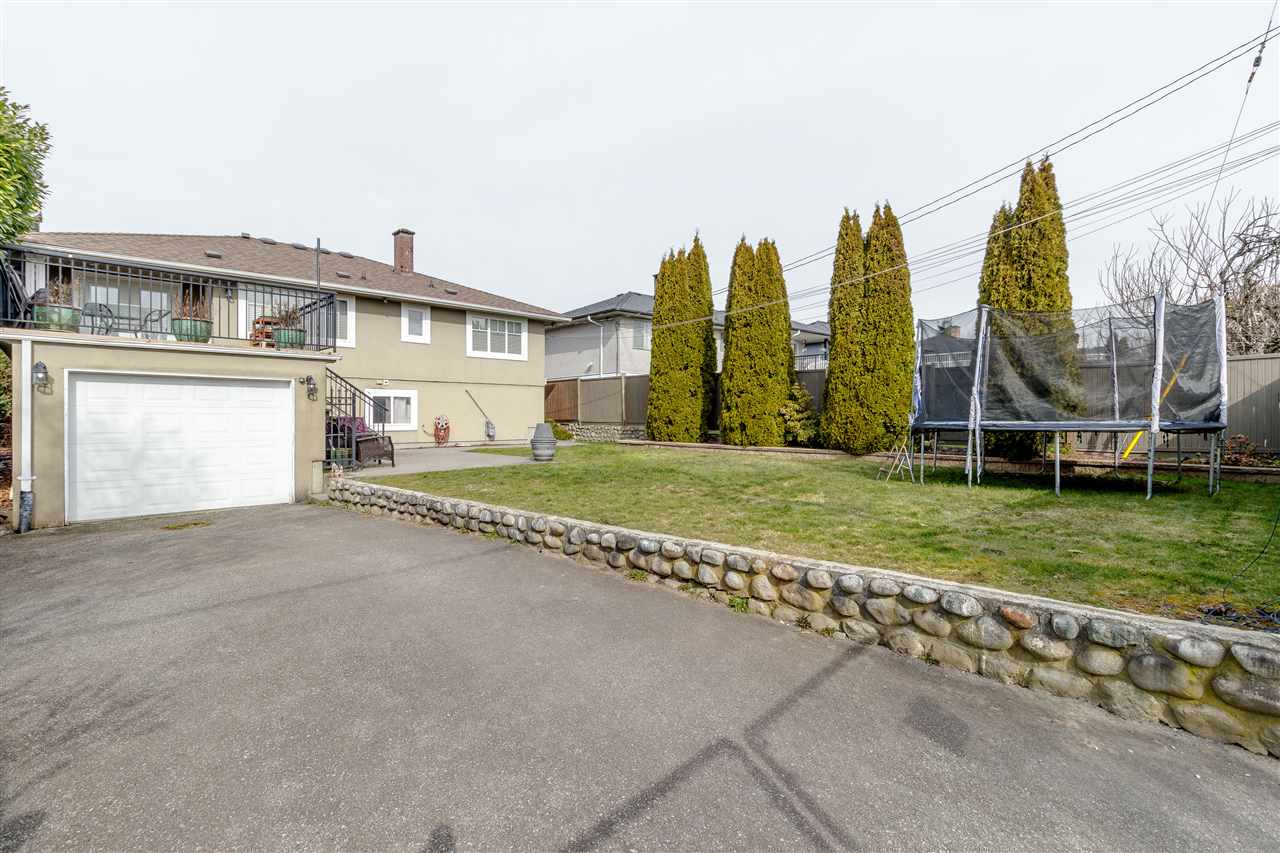 4636 Alpha Dr, Burnaby 12