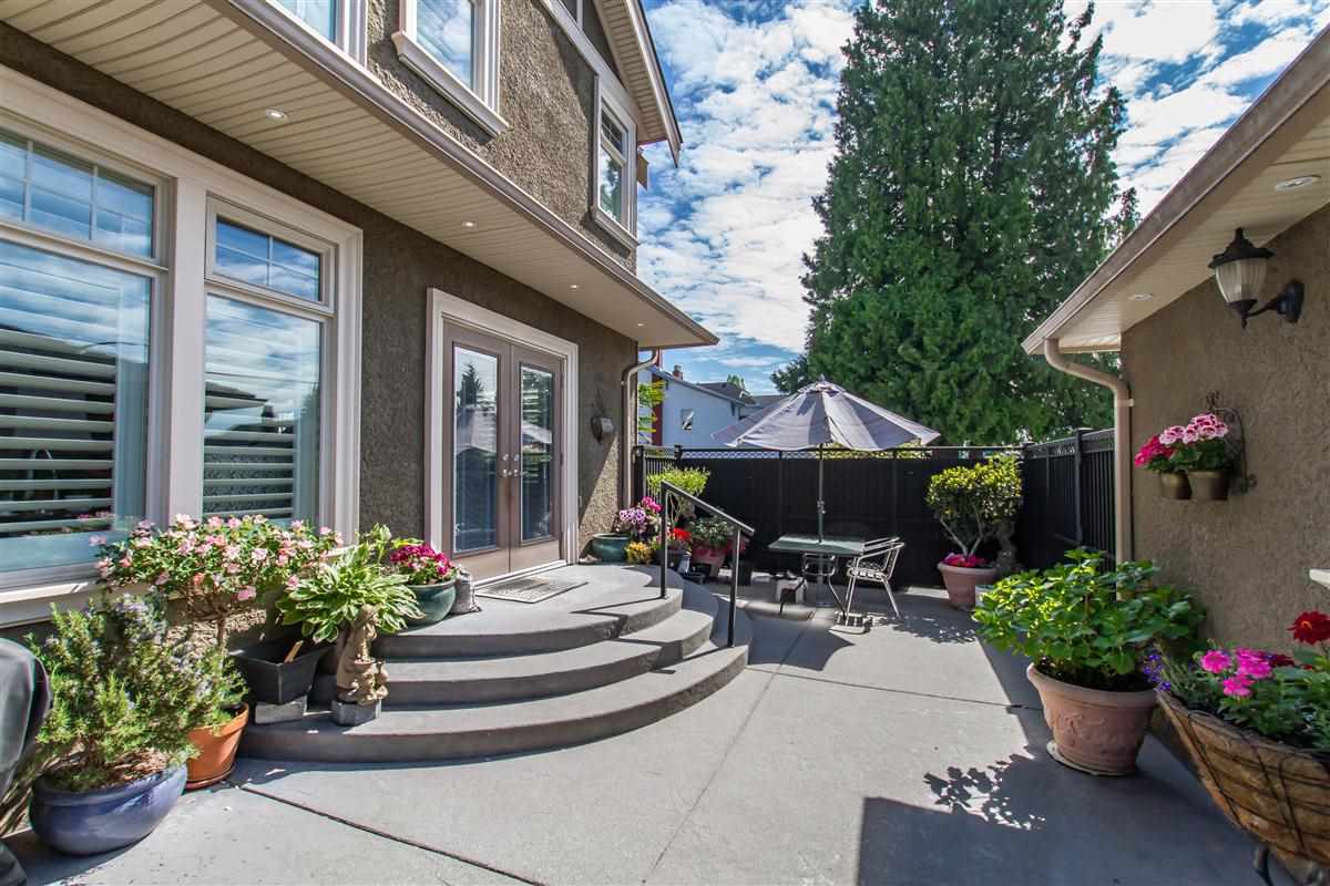 555 Carleton Ave, Burnaby 21