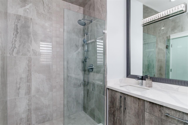 4152 PARKER STREET 5