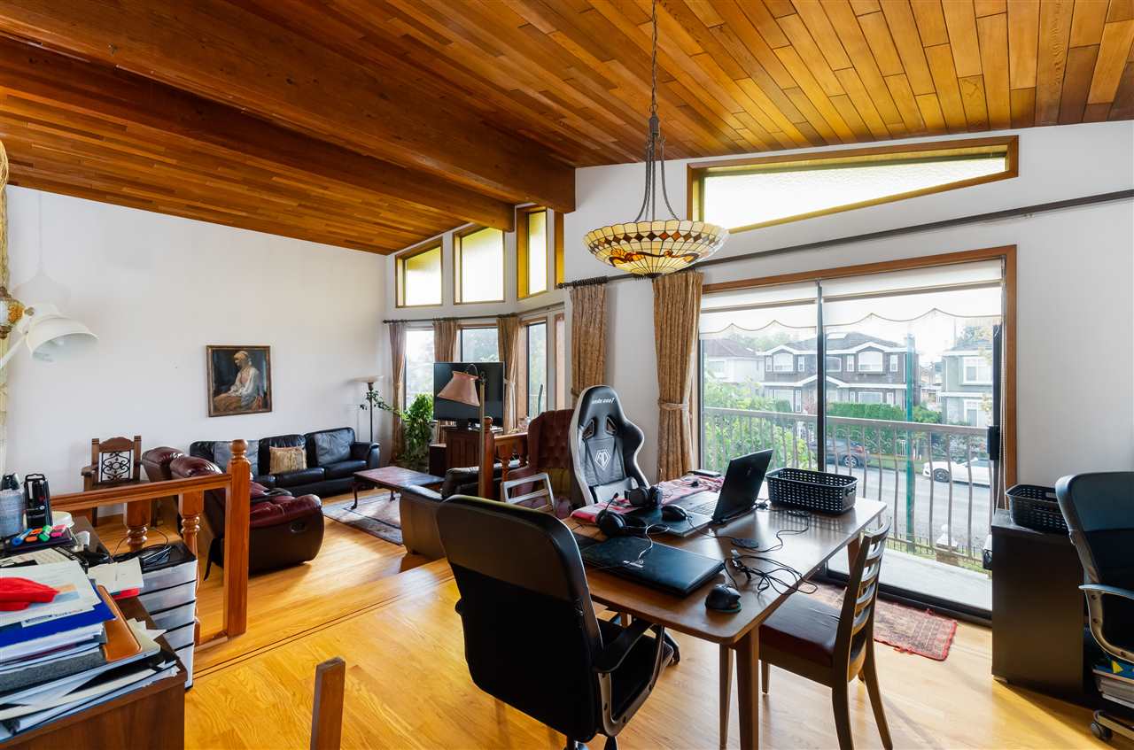 2475 E 54th Ave, Vancouver 10