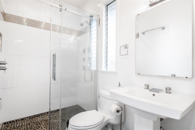 1495 W Keith Rd, Vancouver 13