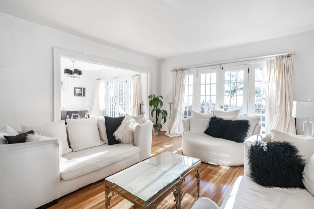1495 W Keith Rd, Vancouver 3