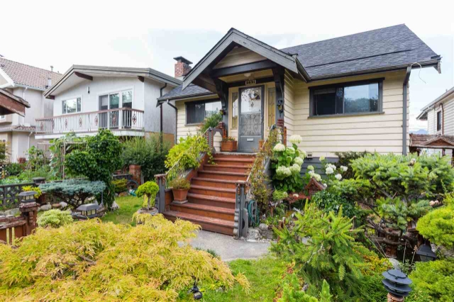 2521 Napier St, Vancouver 17