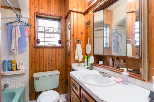 2521 Napier St, Vancouver 5