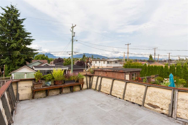 2521 Napier St, Vancouver 11