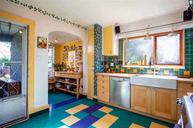 3801 Napier St, Burnaby 6