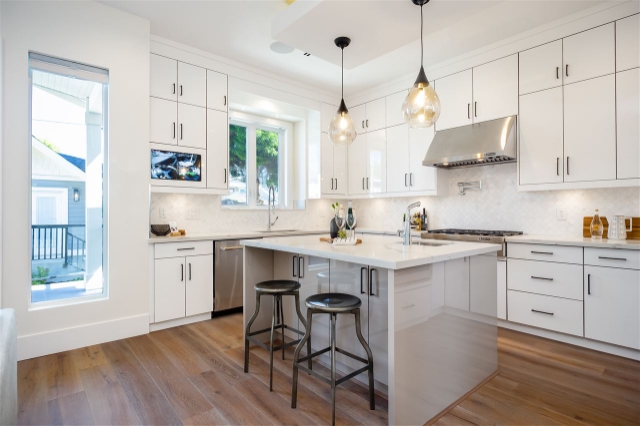4241 Union St, Burnaby 10