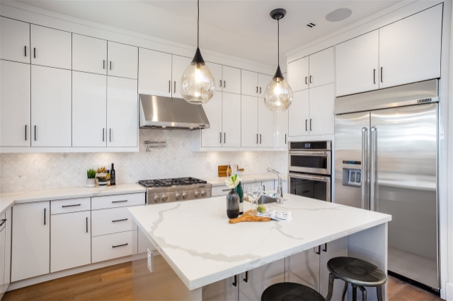 4241 Union St, Burnaby 9