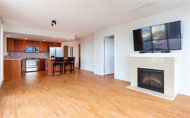 2202 4400 Buchanan St, Burnaby 5