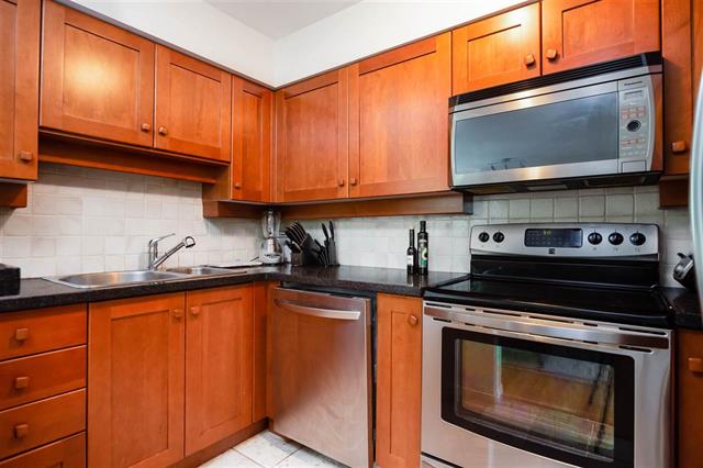 315 2628 Yew St, Vancouver 7