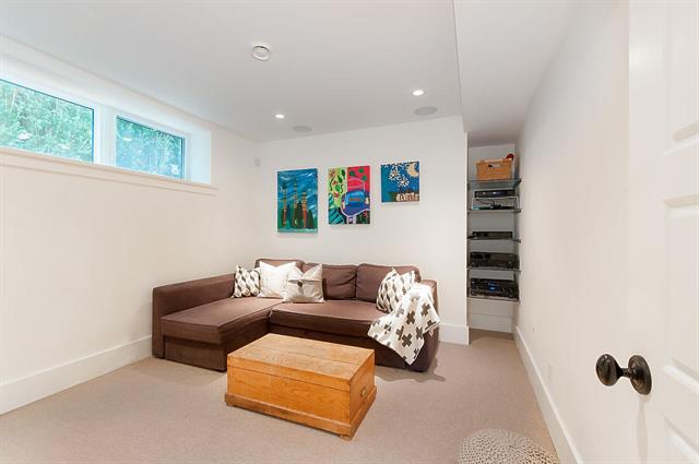 33 W 22nd Ave, Vancouver 6