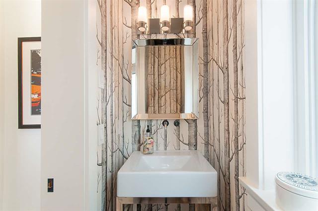 33 W 22nd Ave, Vancouver 14