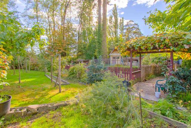 3689 Lynndale Cres, Burnaby 20