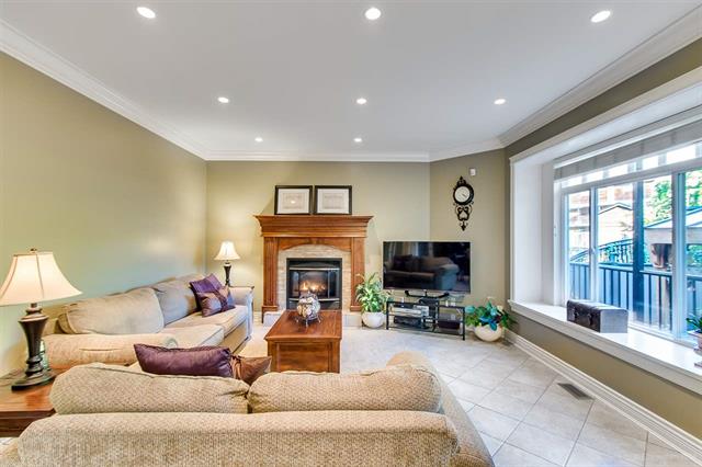 3689 Lynndale Cres, Burnaby 8