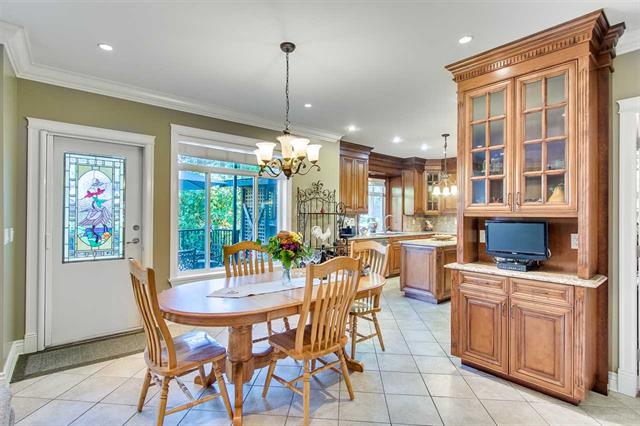 3689 Lynndale Cres, Burnaby 7