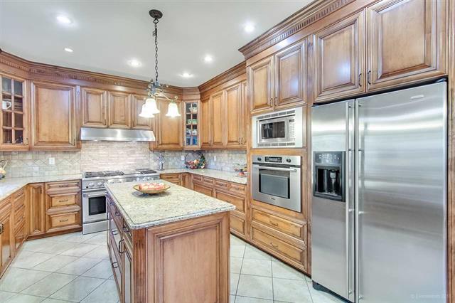 3689 Lynndale Cres, Burnaby 5