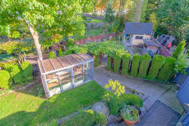 3689 Lynndale Cres, Burnaby 19