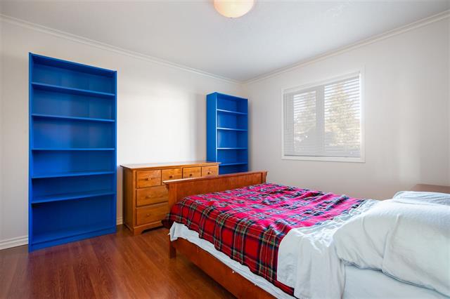7337 Curtis St, Burnaby 11