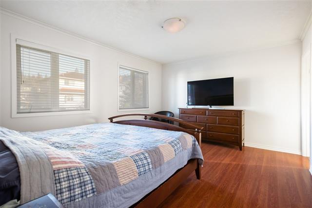 7337 Curtis St, Burnaby 10
