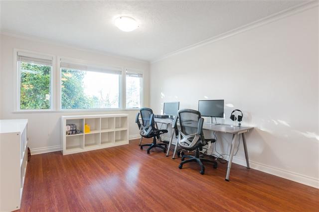 7337 Curtis St, Burnaby 14