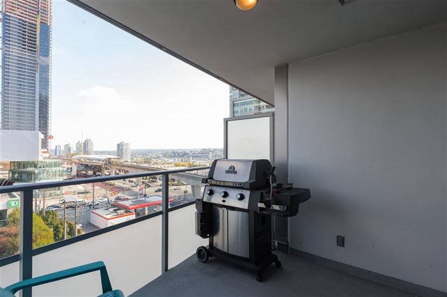 903 4400 Buchanan St, Burnaby 12