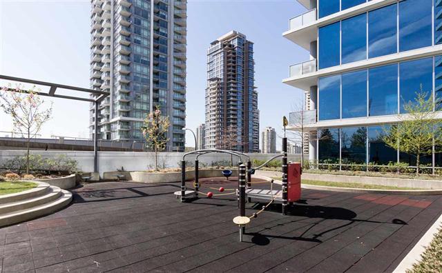 903 4400 Buchanan St, Burnaby 17