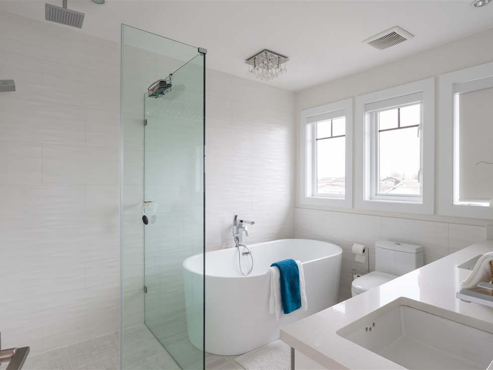 588 Madison Ave, Burnaby 17
