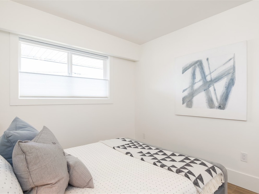 11 Howard Ave, Burnaby 15