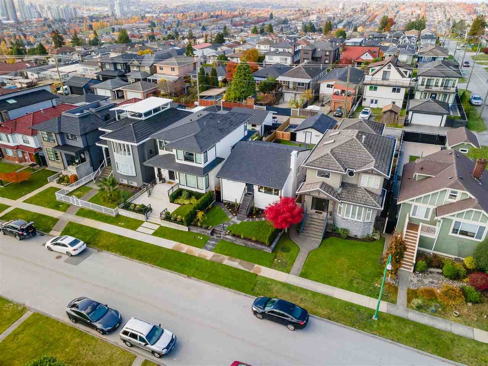 11 Howard Ave, Burnaby 29
