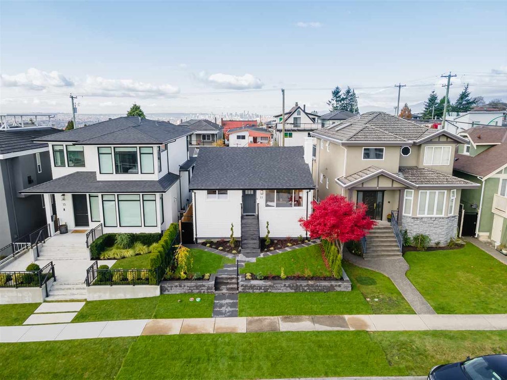11 Howard Ave, Burnaby 30