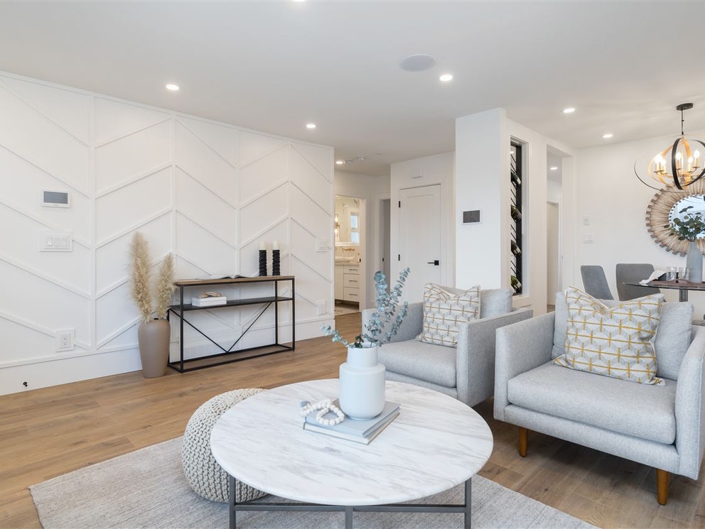11 Howard Ave, Burnaby 7