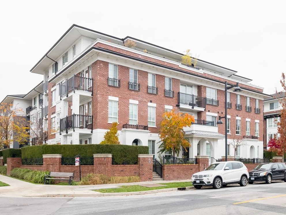 412 545 Foster Ave, Coquitlam