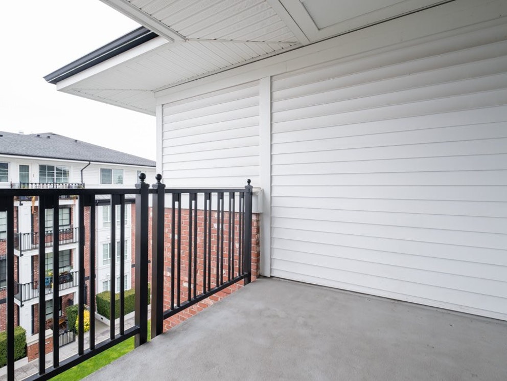 412 545 Foster Ave, Coquitlam 6