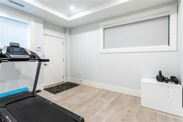 4207 Graveley St, Burnaby 21