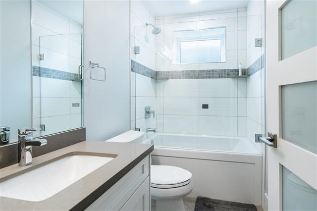 4207 Graveley St, Burnaby 23