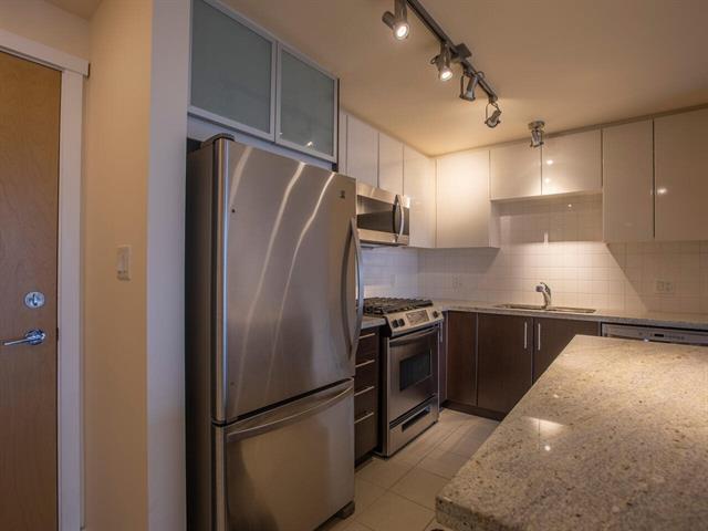 2905 2289 Yukon Cres, Burnaby 10