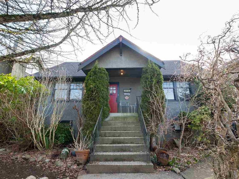 3774 Oxford St, Burnaby