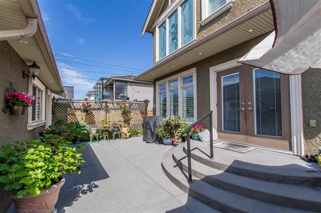 555 Carlton Ave, Burnaby 4