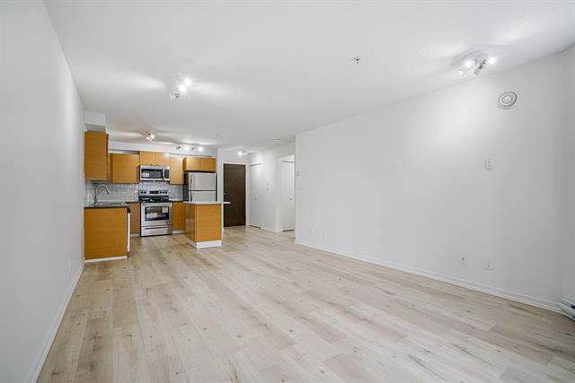 303 10707 139 St, North Surrey 10