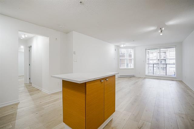 303 10707 139 St, North Surrey 5