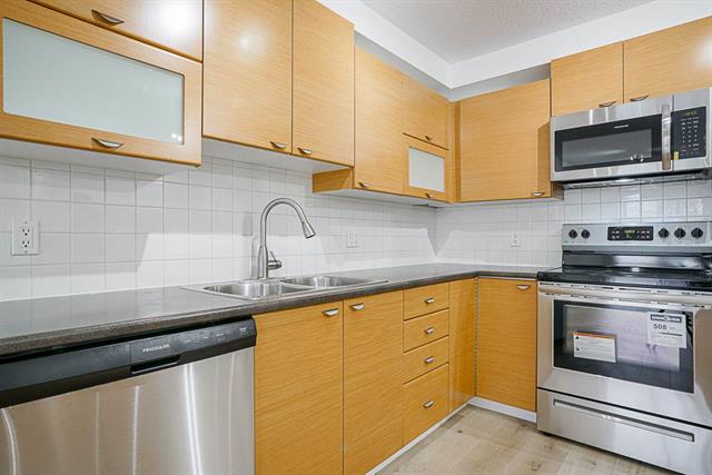 303 10707 139 St, North Surrey 8