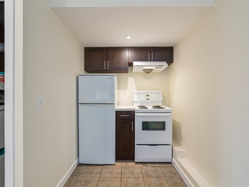 3580 Oxford St, Vancouver 14