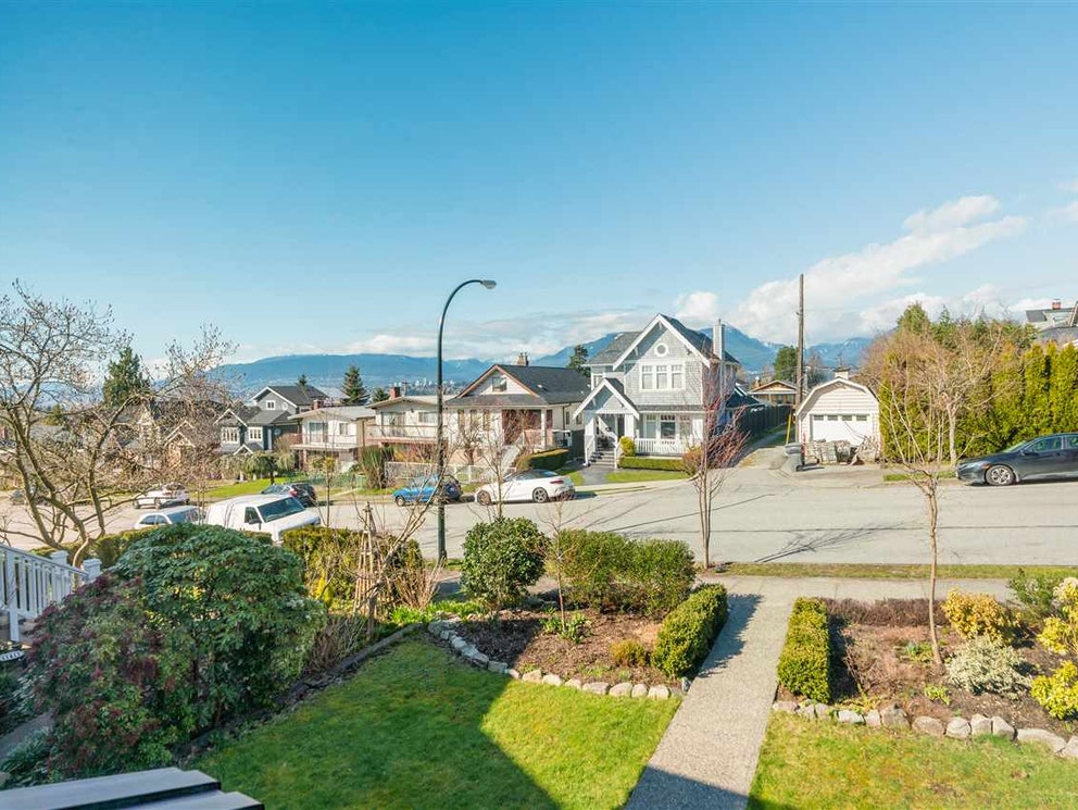 3580 Oxford St, Vancouver 22