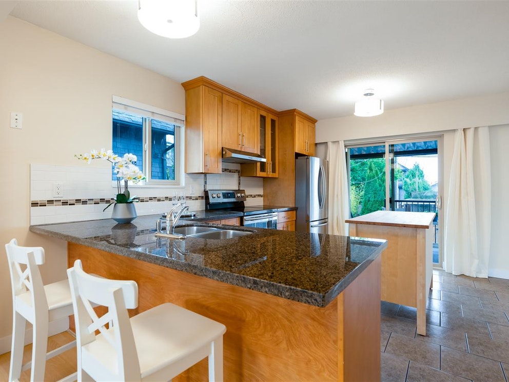 3580 Oxford St, Vancouver 9