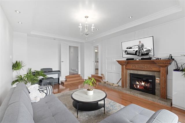 6 2206 Folkstone Way, West Vancouver 12