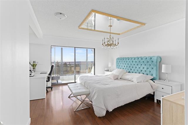 6 2206 Folkstone Way, West Vancouver 16