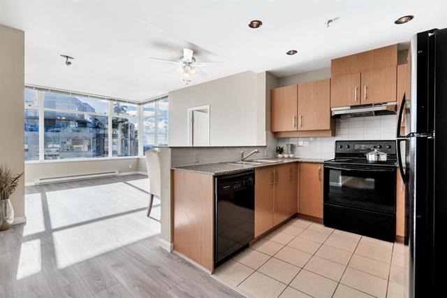 605 9288 University Crescent, Burnaby 17