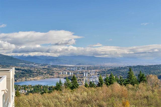 605 9288 University Crescent, Burnaby 2