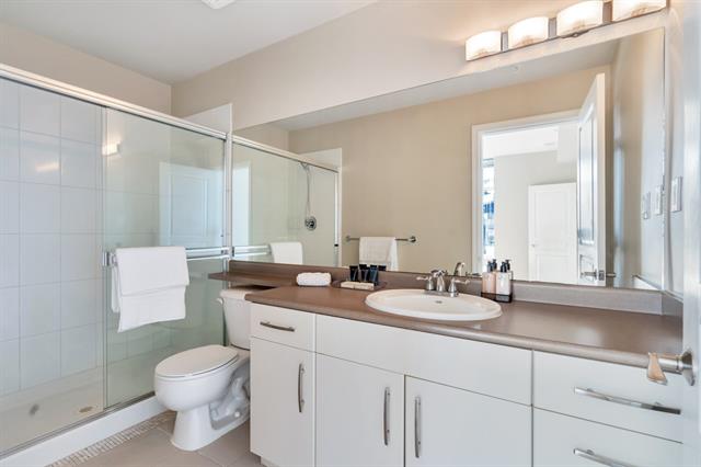 605 9288 University Crescent, Burnaby 21